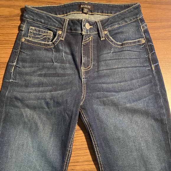 SAILEY WOMEN'S BOOTCUT JEANS - Picture 2 of 8